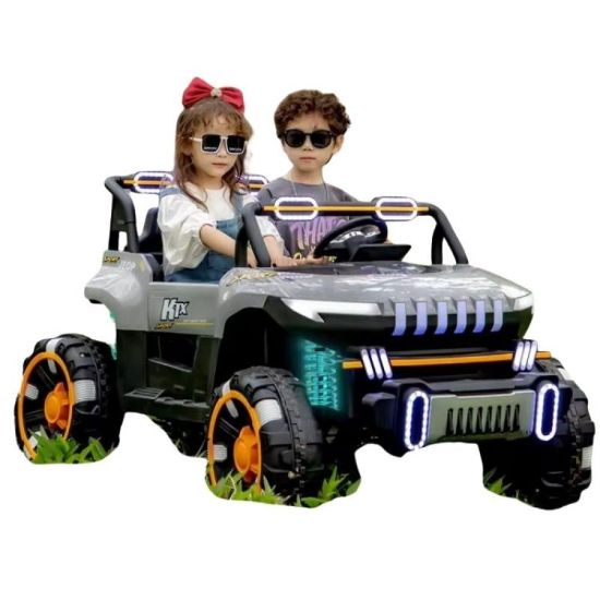 صورة سيارة أطفال كهربائية دفع رباعي عائلية